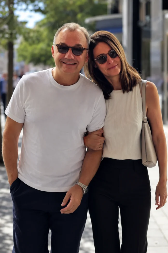 bob mortimer wife