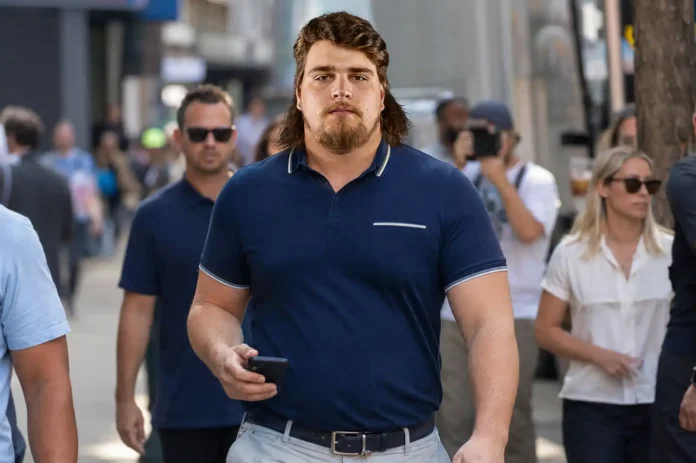 gavin adcock height
