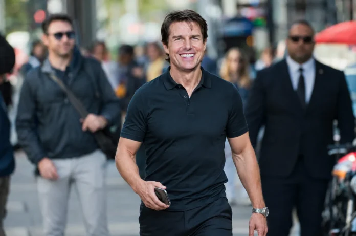 tom cruise middle tooth