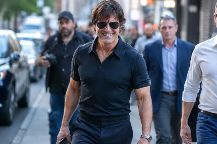 tom cruise teeth